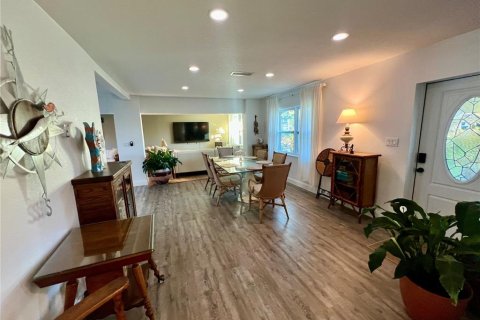 Villa ou maison à louer à Bradenton, Floride: 2 chambres, 157.93 m2 № 2110459 - photo 21