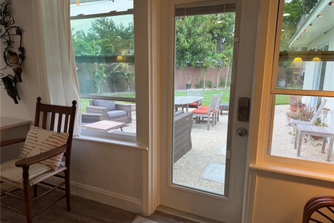Villa ou maison à louer à Bradenton, Floride: 2 chambres, 157.93 m2 № 2110459 - photo 11