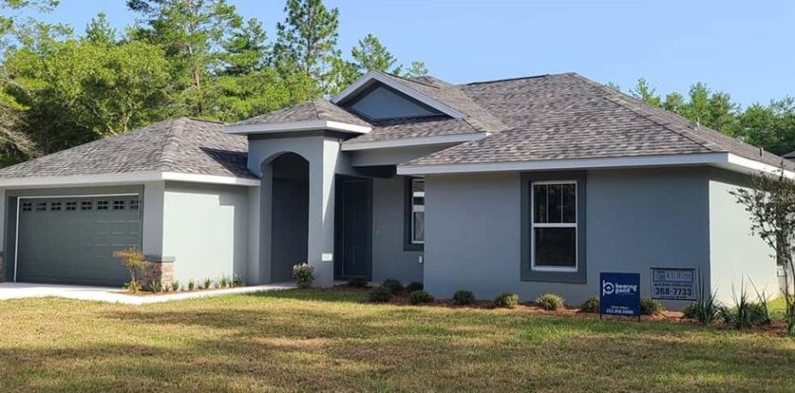 Villa ou maison à Dunnellon, Floride 4 chambres, 185.99 m2 № 1722657