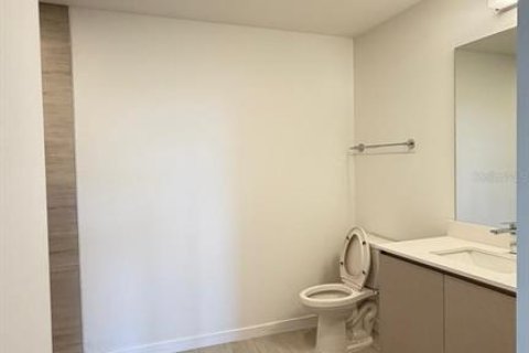 Condo in Orlando, Florida, 3 bedrooms  № 2239763 - photo 17