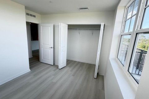 Condo in Orlando, Florida, 3 bedrooms  № 2239763 - photo 20