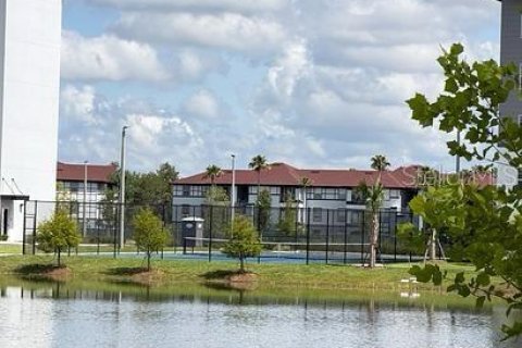 Condo in Orlando, Florida, 3 bedrooms  № 2239763 - photo 22