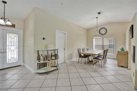 Villa ou maison à vendre à Sunrise, Floride: 3 chambres, 172.15 m2 № 1957487 - photo 9