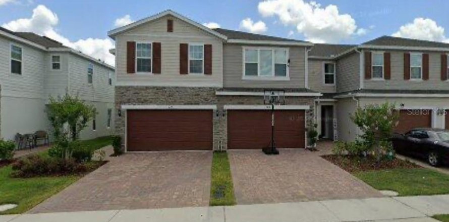 Townhouse in CYPRESS HAMMOCK in Kissimmee, Florida 4 bedrooms, 174.28 sq.m. № 2421663