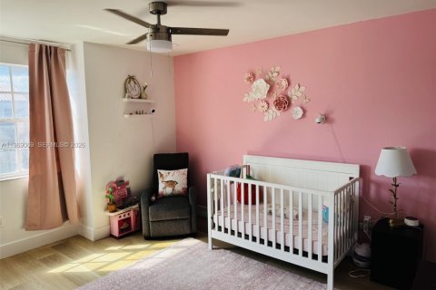 Casa en venta en Miami, Florida, 2 dormitorios, 108.7 m2 № 2029989 - foto 7