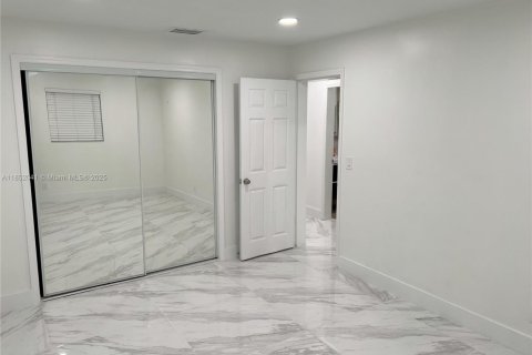 Villa ou maison à louer à Dania Beach, Floride: 4 chambres, 142.14 m2 № 1858718 - photo 21