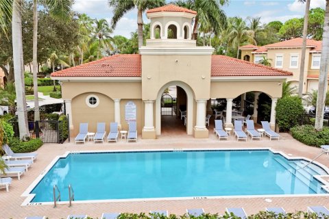 Condo in Palm Beach Gardens, Florida, 2 bedrooms  № 2392344 - photo 27