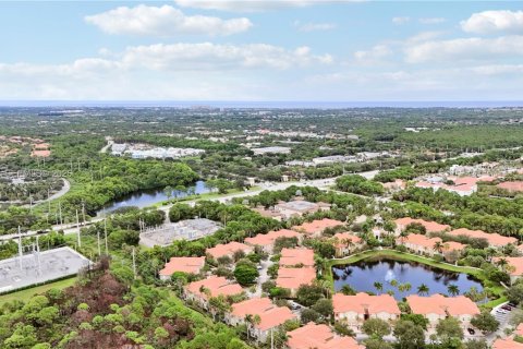 Condo in Palm Beach Gardens, Florida, 2 bedrooms  № 2392344 - photo 14