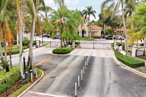 Condo in Palm Beach Gardens, Florida, 2 bedrooms  № 2392344 - photo 28