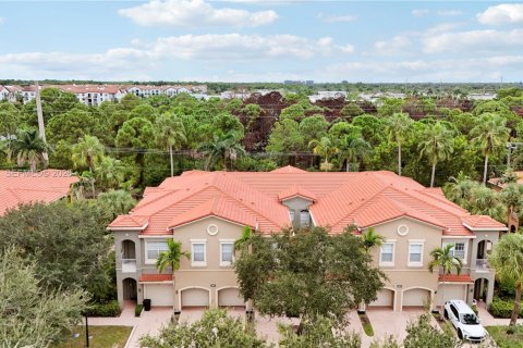 Condo in Palm Beach Gardens, Florida, 2 bedrooms  № 2392344 - photo 4