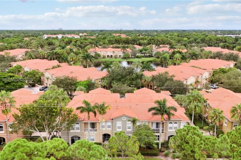 Condo in Palm Beach Gardens, Florida, 2 bedrooms  № 2392344 - photo 24