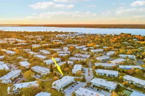 Купить кондоминиум в Стьюарт, Флорида 4 комнаты, 93.37м2, № 2178329 - фото 3