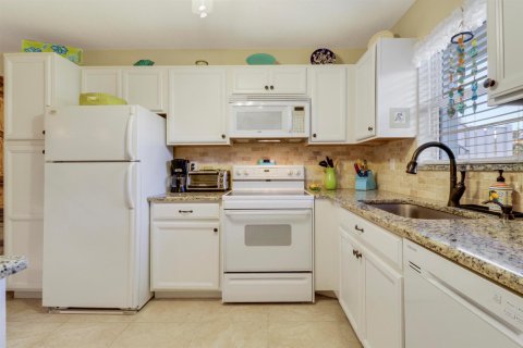 Купить кондоминиум в Стьюарт, Флорида 4 комнаты, 93.37м2, № 2178329 - фото 10
