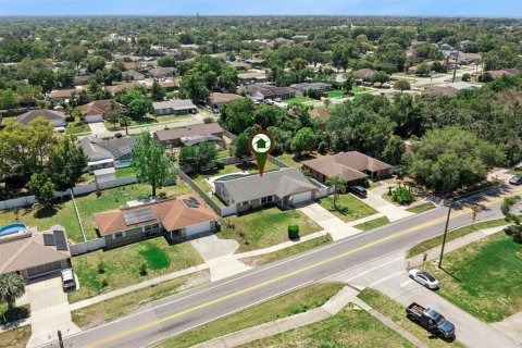 House in Deltona, Florida 3 bedrooms, 151.8 sq.m. № 2098983 - photo 23
