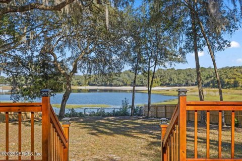 House in Keystone Heights, Florida 3 bedrooms, 125.05 sq.m. № 832120 - photo 1