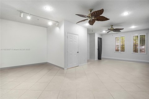 Townhouse in Jupiter, Florida 4 bedrooms, 203.73 sq.m. № 1790988 - photo 8