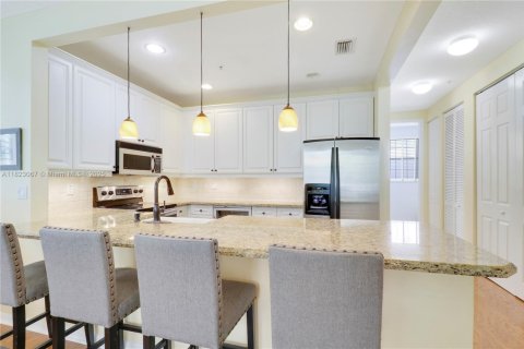 Townhouse in Jupiter, Florida 4 bedrooms, 203.73 sq.m. № 1790988 - photo 14