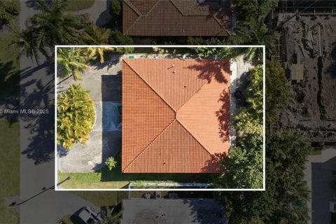 Villa ou maison à vendre à Sunny Isles Beach, Floride: 3 chambres, 162.39 m2 № 1972087 - photo 3