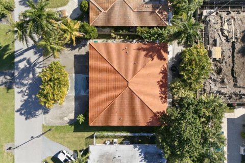 Villa ou maison à vendre à Sunny Isles Beach, Floride: 3 chambres, 162.39 m2 № 1972087 - photo 4