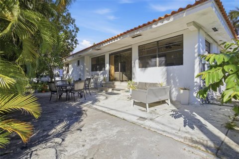 Villa ou maison à vendre à Sunny Isles Beach, Floride: 3 chambres, 162.39 m2 № 1972087 - photo 28