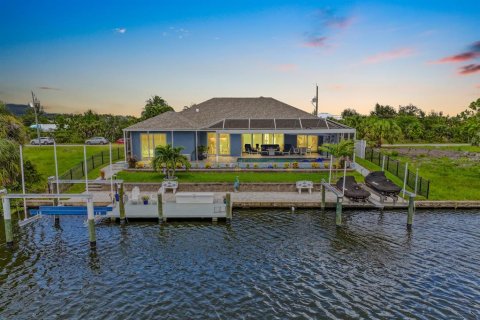 Villa ou maison à vendre à Port Charlotte, Floride: 3 chambres, 210.42 m2 № 2413600 - photo 6