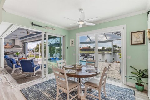 Villa ou maison à vendre à Port Charlotte, Floride: 3 chambres, 210.42 m2 № 2413600 - photo 12