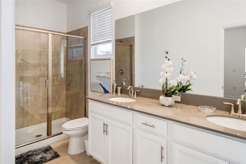Casa en venta en Kissimmee, Florida, 5 dormitorios, 278.34 m2 № 1908166 - foto 18