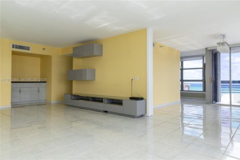 Copropriété à louer à Aventura, Floride: 2 chambres, 136.01 m2 № 1983816 - photo 11