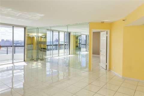 Copropriété à louer à Aventura, Floride: 2 chambres, 136.01 m2 № 1983816 - photo 5