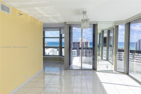 Copropriété à louer à Aventura, Floride: 2 chambres, 136.01 m2 № 1983816 - photo 15