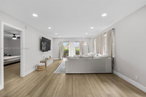 Купить кондоминиум в Лодерхилл, Флорида 2 спальни, 120.77м2, № 2006907 - фото 11