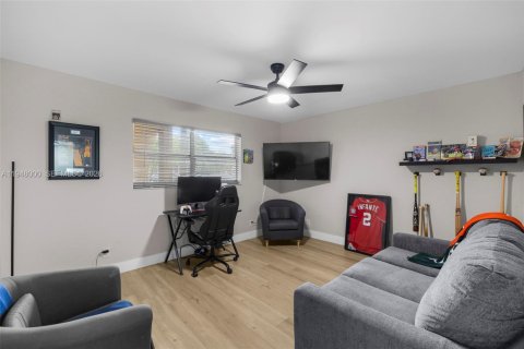 Купить кондоминиум в Лодерхилл, Флорида 2 спальни, 120.77м2, № 2006907 - фото 26