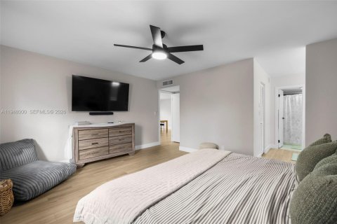 Купить кондоминиум в Лодерхилл, Флорида 2 спальни, 120.77м2, № 2006907 - фото 19