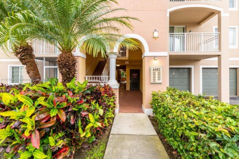 Condominio en venta en West Palm Beach, Florida, 1 dormitorio, 68.75 m2 № 1763899 - foto 14