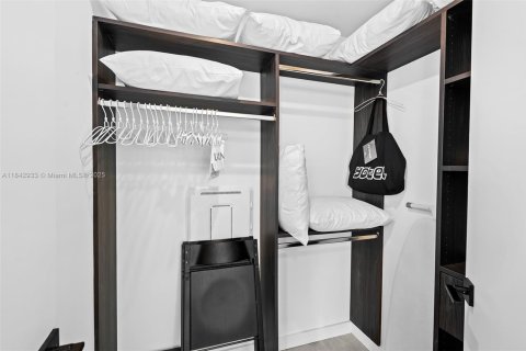 Купить кондоминиум в Майами, Флорида 41.43м2, № 2013298 - фото 9