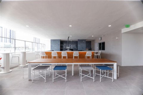 Купить кондоминиум в Майами, Флорида 41.43м2, № 2013298 - фото 22