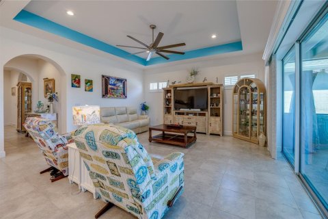 Casa en venta en Daytona Beach, Florida, 3 dormitorios, 185.06 m2 № 1609875 - foto 12