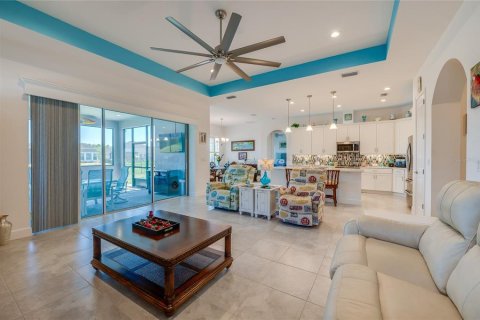 Casa en venta en Daytona Beach, Florida, 3 dormitorios, 185.06 m2 № 1609875 - foto 14