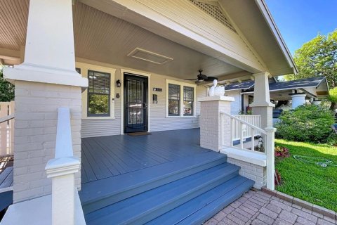 House in Lakeland, Florida 3 bedrooms, 107.77 sq.m. № 2201124 - photo 6