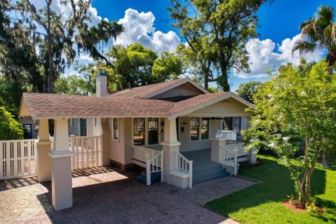House in Lakeland, Florida 3 bedrooms, 107.77 sq.m. № 2201124 - photo 5