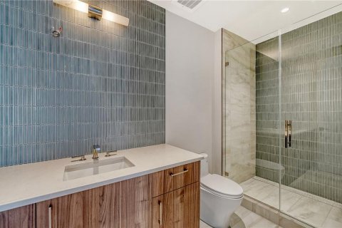 Copropriété à vendre à Sarasota, Floride: 3 chambres, 222.97 m2 № 2121169 - photo 14