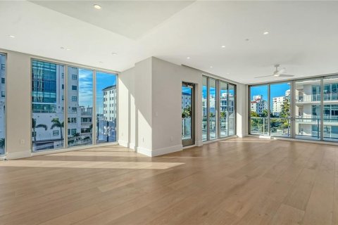 Copropriété à vendre à Sarasota, Floride: 3 chambres, 222.97 m2 № 2121169 - photo 5