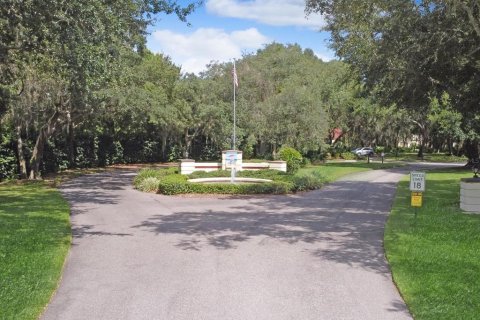 Townhouse in Haines City, Florida 3 bedrooms, 171.31 sq.m. № 1876045 - photo 2