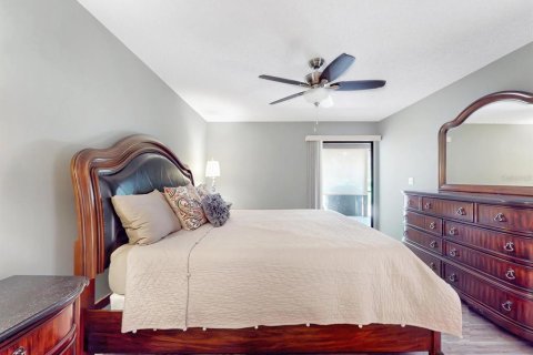 Townhouse in Haines City, Florida 3 bedrooms, 171.31 sq.m. № 1876045 - photo 20