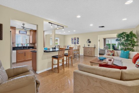 Villa ou maison à vendre à Delray Beach, Floride: 2 chambres, 141.86 m2 № 2414651 - photo 3