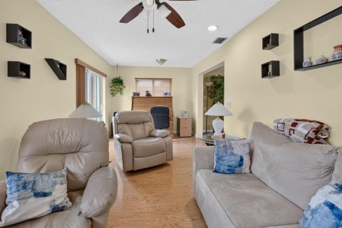 Villa ou maison à vendre à Delray Beach, Floride: 2 chambres, 141.86 m2 № 2414651 - photo 21
