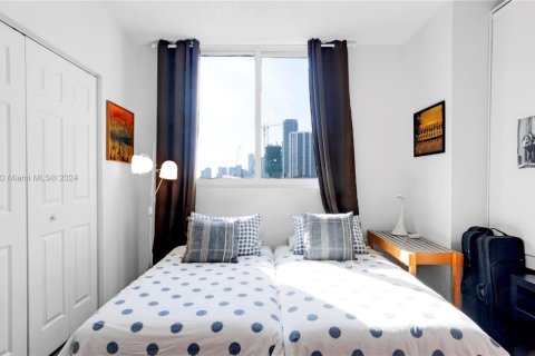 Condominio en venta en Miami, Florida, 2 dormitorios, 98.2 m2 № 1938382 - foto 24