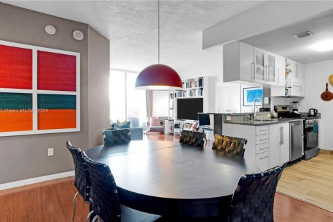 Condominio en venta en Miami, Florida, 2 dormitorios, 98.2 m2 № 1938382 - foto 6