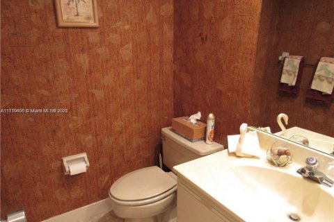 Condo in Pompano Beach, Florida, 3 bedrooms  № 1462905 - photo 5