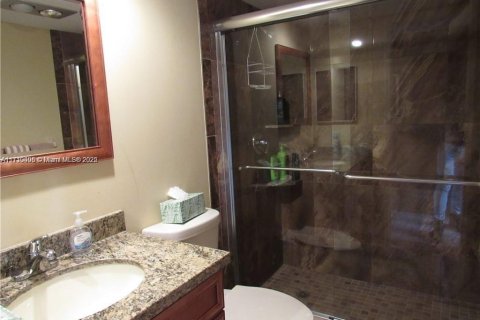 Condo in Pompano Beach, Florida, 3 bedrooms  № 1462905 - photo 7